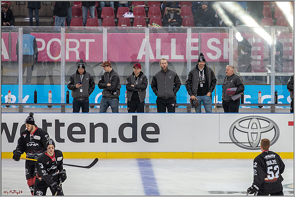 DEL Wintergame; Koelner Haie - Duesseldorfer EG; Koeln, 12.01.2019